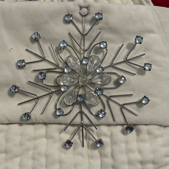 Pottery Barn Ivory Channel Quilted Lined Holiday Stockings Crystal Snowflakes x2 - Picture 5 of 16